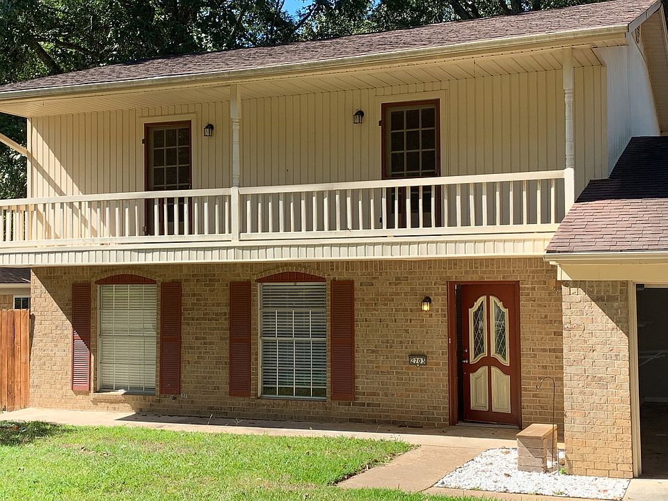 1st image of 2703 Clendenen Ln