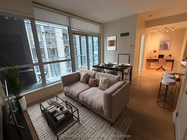 8 Mercer St Unit 1506, Toronto, ON M5V 0C4