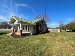9412 Glasgow Rd, Burkesville, KY 42717