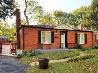 1319 Riegert Ave, Saint Louis, MO 63130