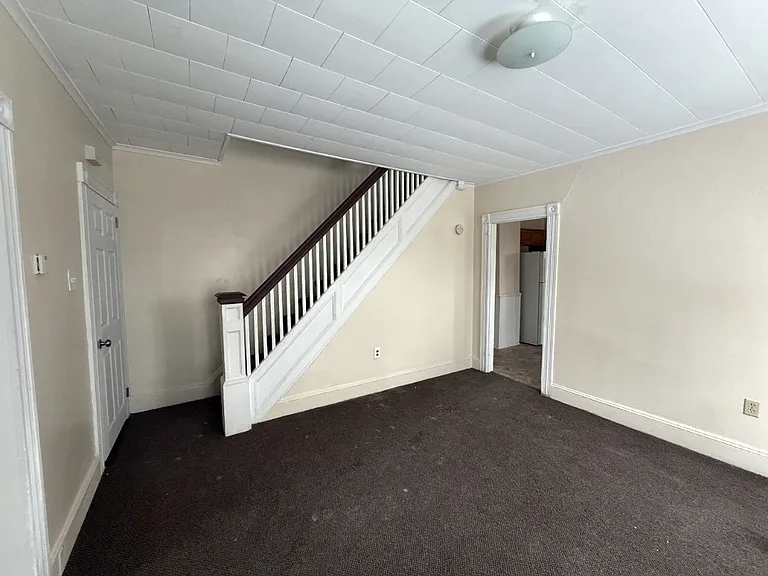 1317 Wyoming Ave — Photo 1