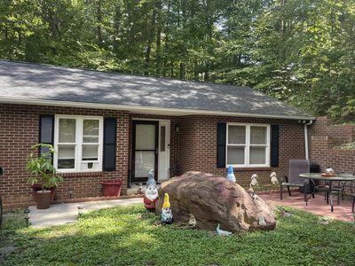 195 Sleepy Hollow Dr, Wirtz, VA, 24184