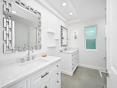 5th image of 718 Iris Ave #A