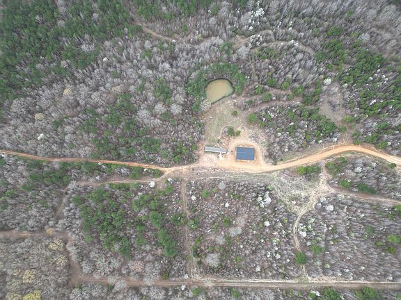 5th image of 1072 Rock Springs Rd