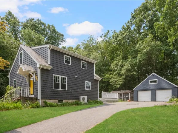 993 Pine St, Seekonk, MA 02771