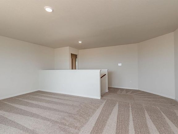 5th image of 7722 Vacek Meadows Loop S