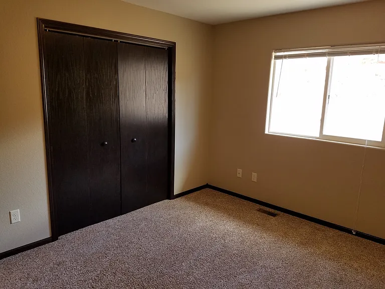 3950 Park Dr — Photo 6