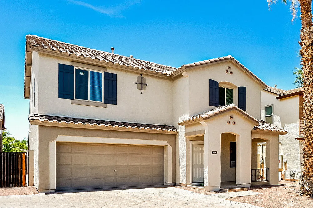 4 bed, 2.5 bath, 2159 sqft, $2,680 — Photo 1