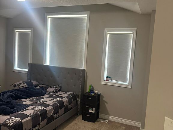 5th image of 505 Florencedale Cres