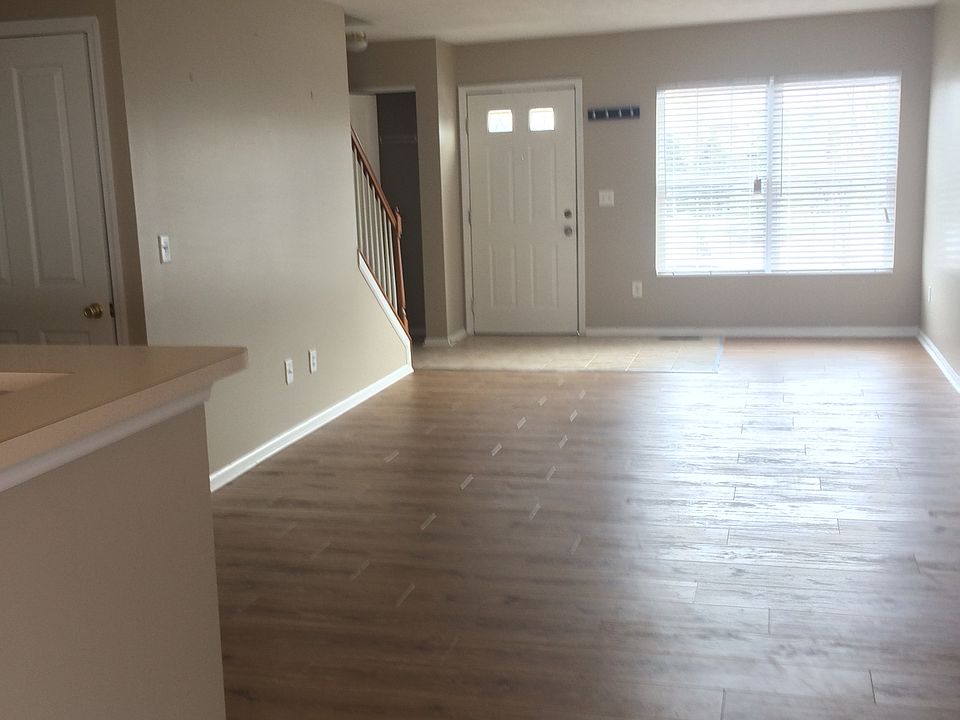 1st image of 1257 Hollytree Ln