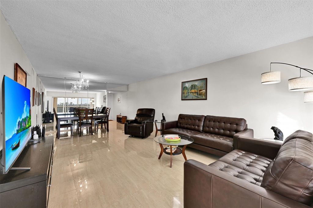 3050 N Palm Aire Drive #909, photo 8