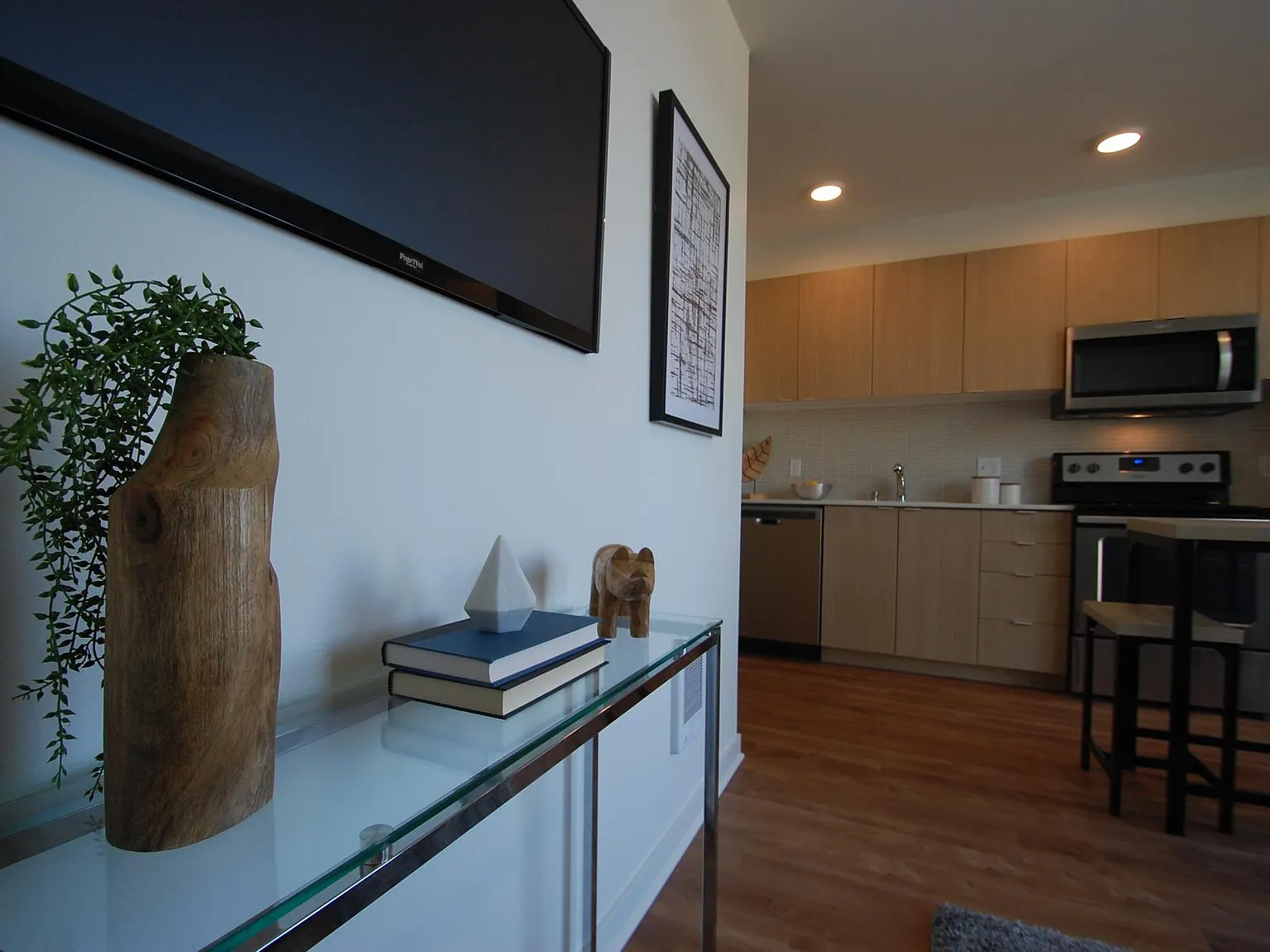 1 bed, 522 sqft, $2,075 — Photo 2