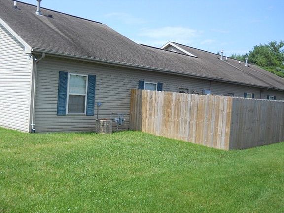 2nd image of 158 Lakewood Dr