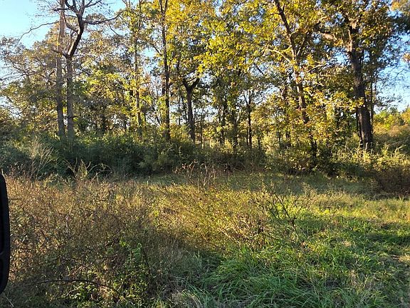 2nd image of 2785 Otter Pond Rd
