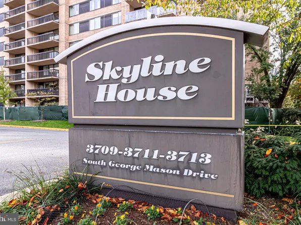 3713 George Mason Dr #610, Falls Church, VA 22041