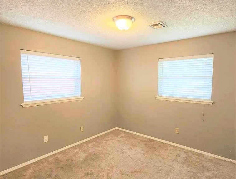 3712 N Markwell Ave — Photo 24