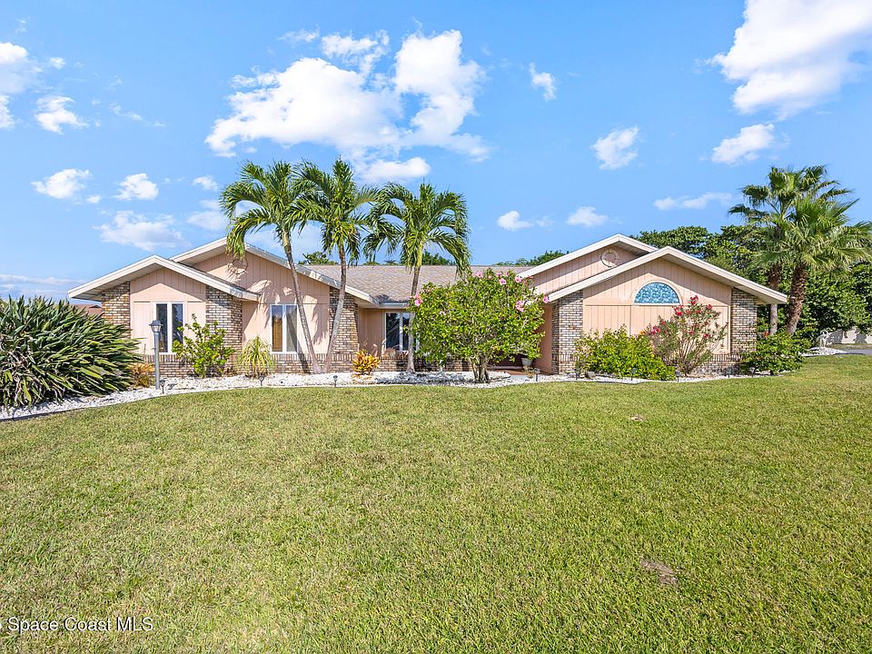 1st image of 162 River Walk Dr