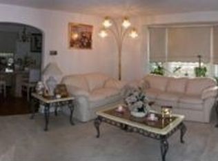 7601 Oak Lane Rd, Cheltenham, PA 19012