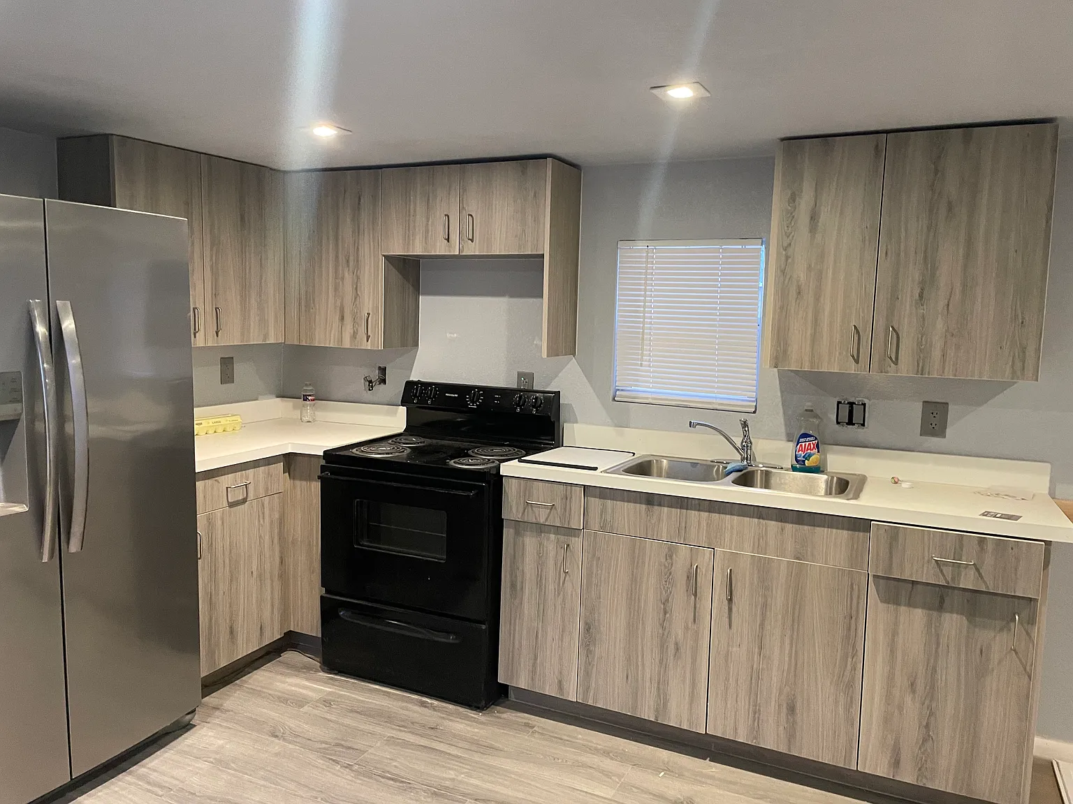 2 bed, 1000 sqft, $1,225 — Photo 2