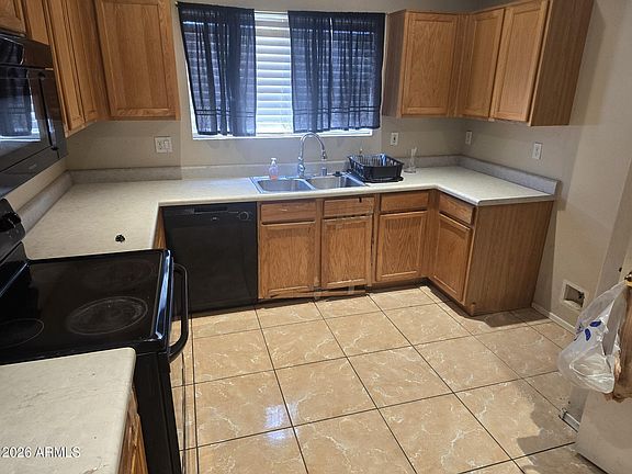 2nd image of 3404 S CHAPARRAL Road