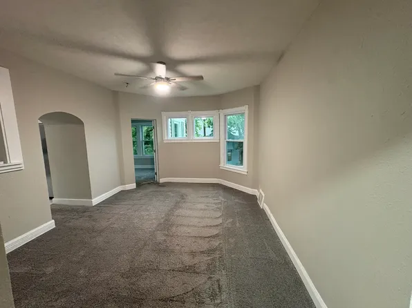 260 S 27th St Unit 2, Lincoln, NE 68510