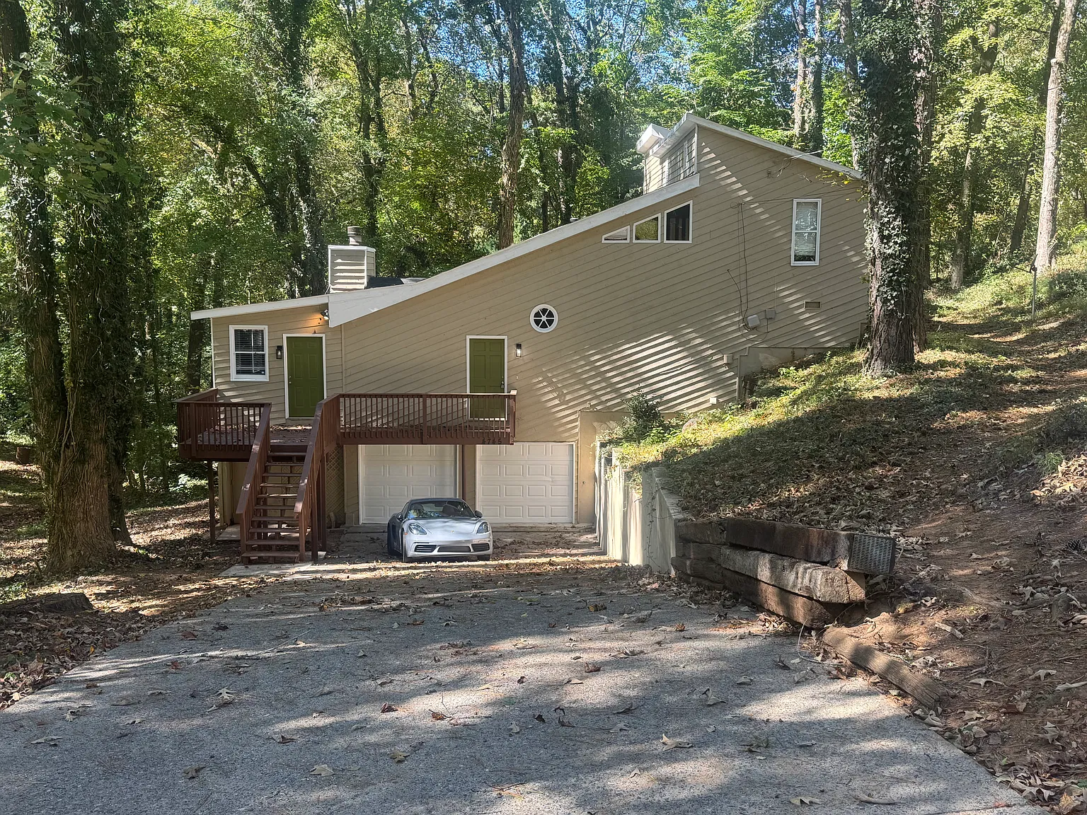 3 bed, 2.5 bath, 1391 sqft, $2,500 — Photo 1