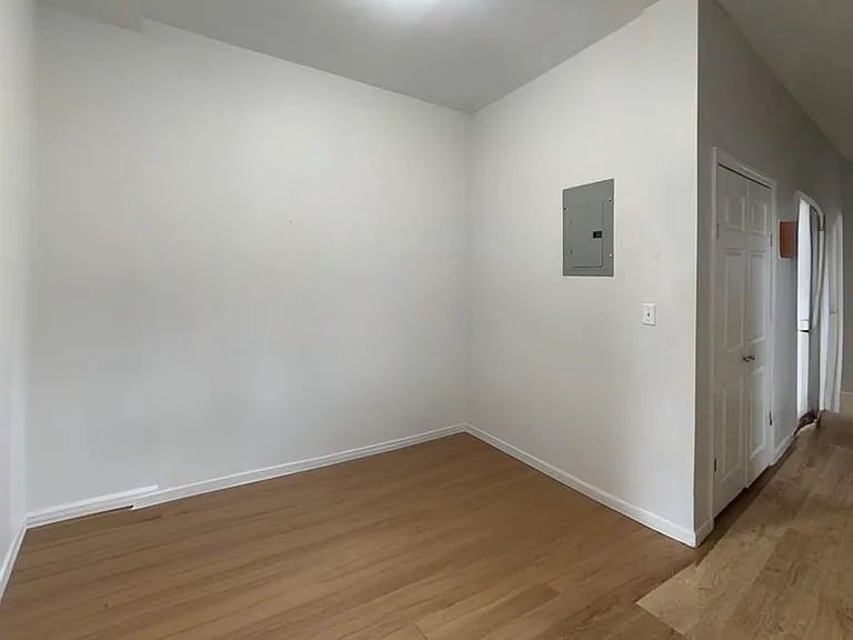 925 Marcy Ave #2 — Photo 7