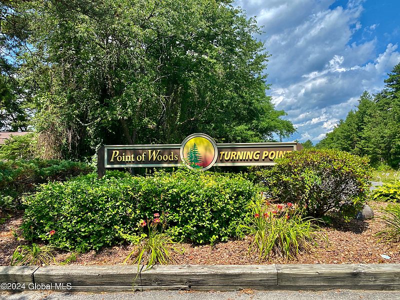 3rd image of 130 Point Of Woods Drive