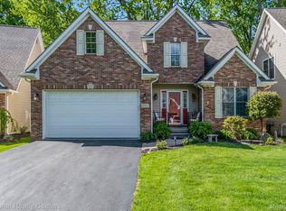 6143 Natures Cv, Grand Blanc, MI 48439