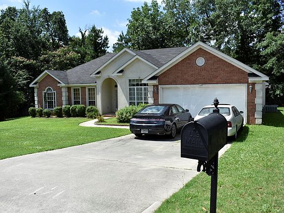 2nd image of 752 Winding Creek Ct
