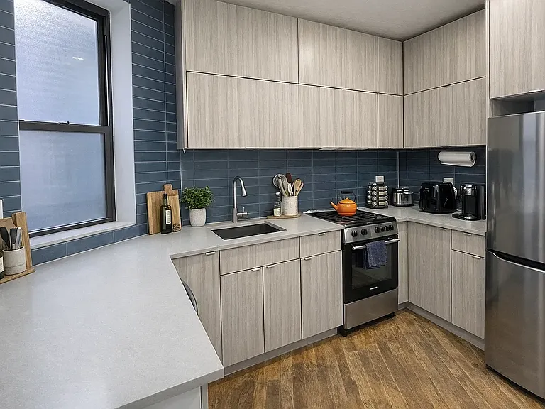30 3rd St #3R — Photo 3
