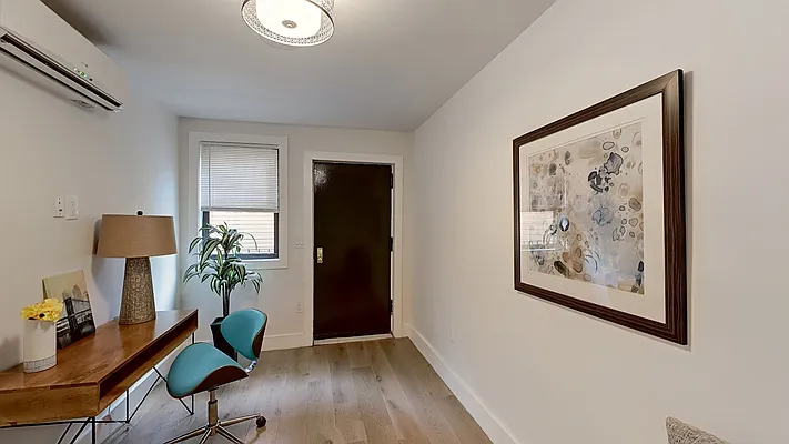 Rented by Compass | media 16