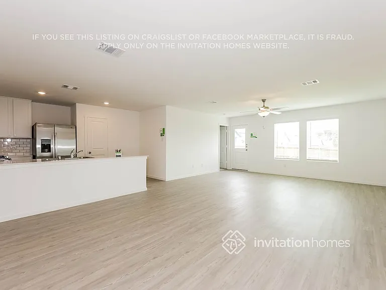 2409 Fleming Dr — Photo 4