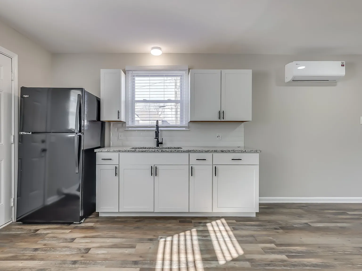 2 bed, 882 sqft, $1,195 — Photo 4