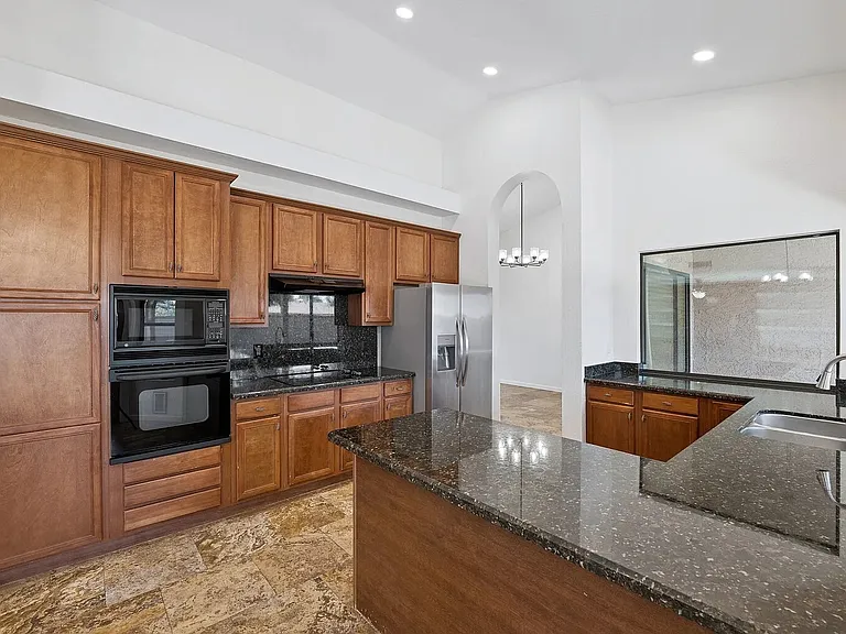 4319 E Lupine Ave — Photo 5