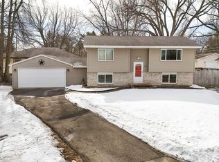 7998 E River Rd NE, Fridley, MN 55432