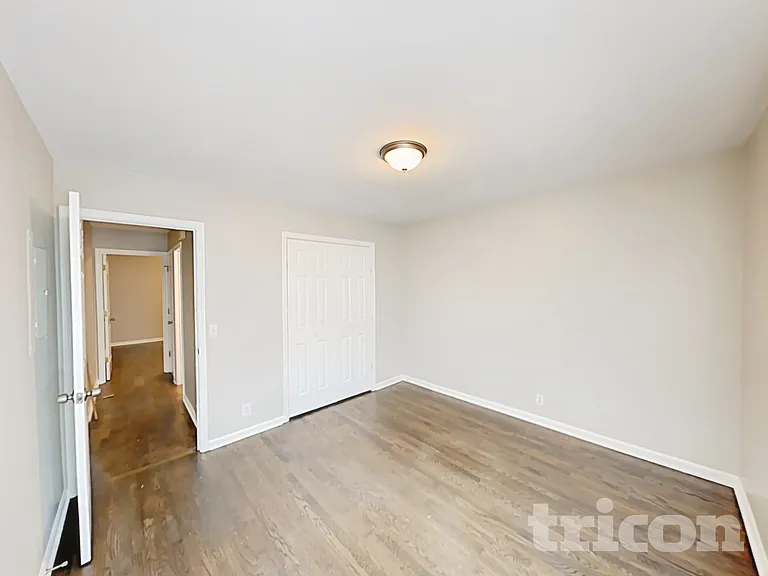 1608 Robards Way — Photo 7