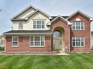 2914 Kelly Dr, Elgin, IL 60124