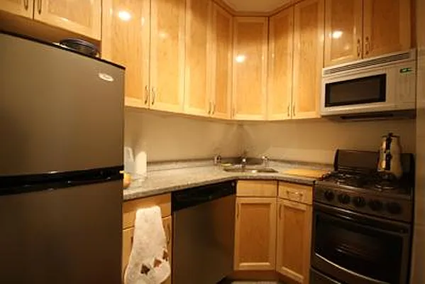 Rented by Fenwick Keats Real Estate | media 7