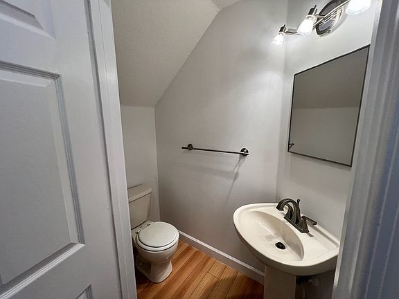 3rd image of 9217 NW 54th St #572