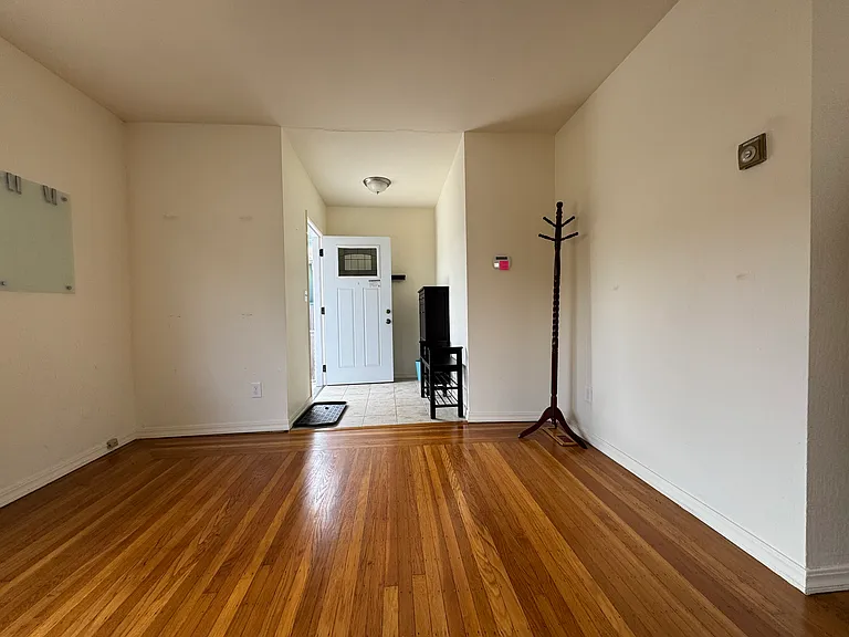 3245 Texas St — Photo 10