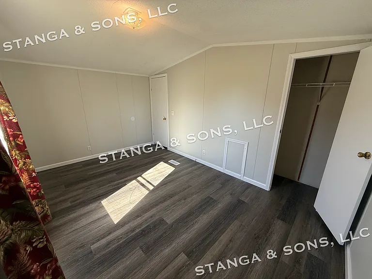 Bedroom 2 angle 3