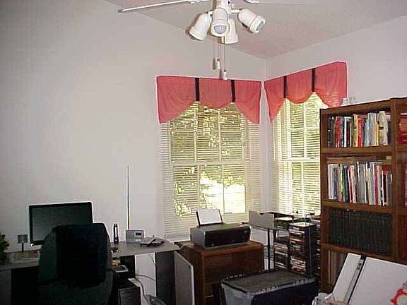 2nd image of 3302 Bondwood Cir