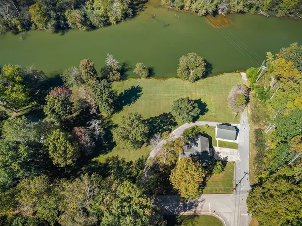 400 Westwood Dr, McMinnville, TN 37110