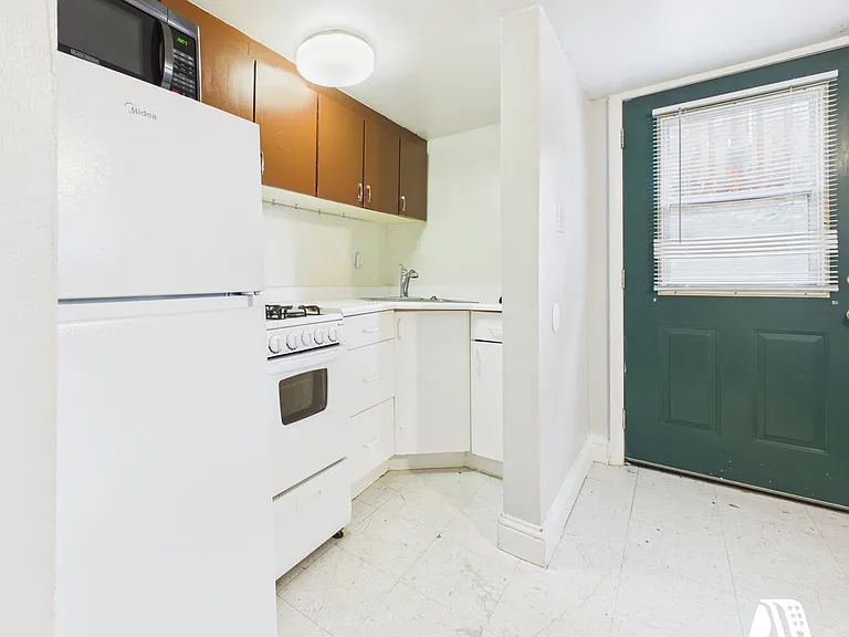 Emerson Home — Photo 9