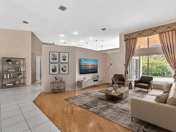 4th image of 11335 Lake Shore Dr