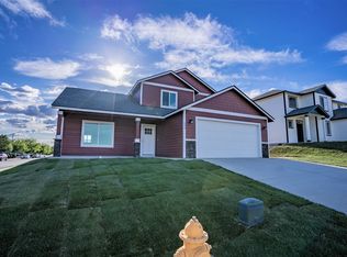 1742 Plan • Pratt Hills Plan, Pratt Hills, Royal City, WA 99357