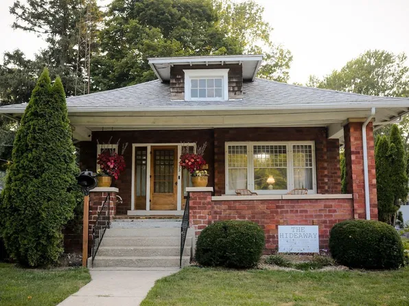 532 S Main St, Bourbon, IN 46504