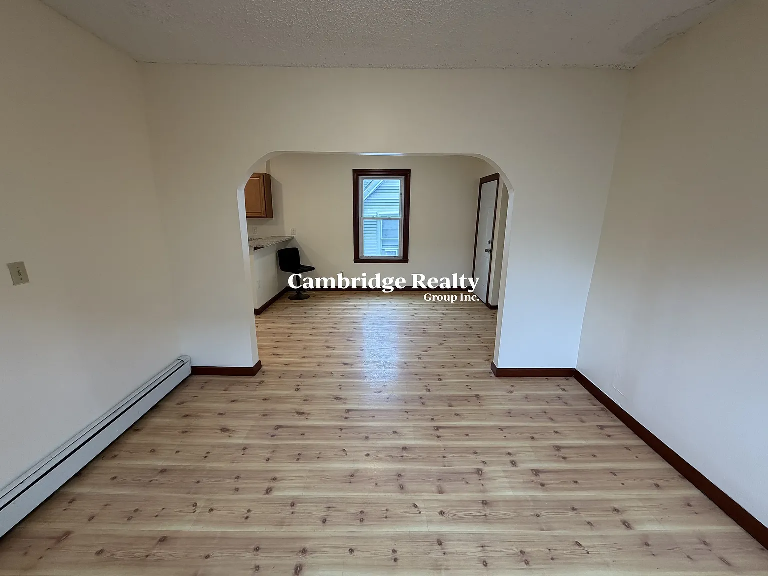 4 bed, 2.0 bath, $3,900 — Photo 4