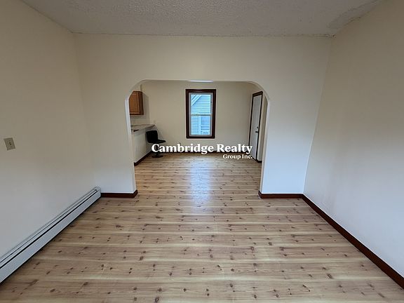 4th image of 569 Main St #2T